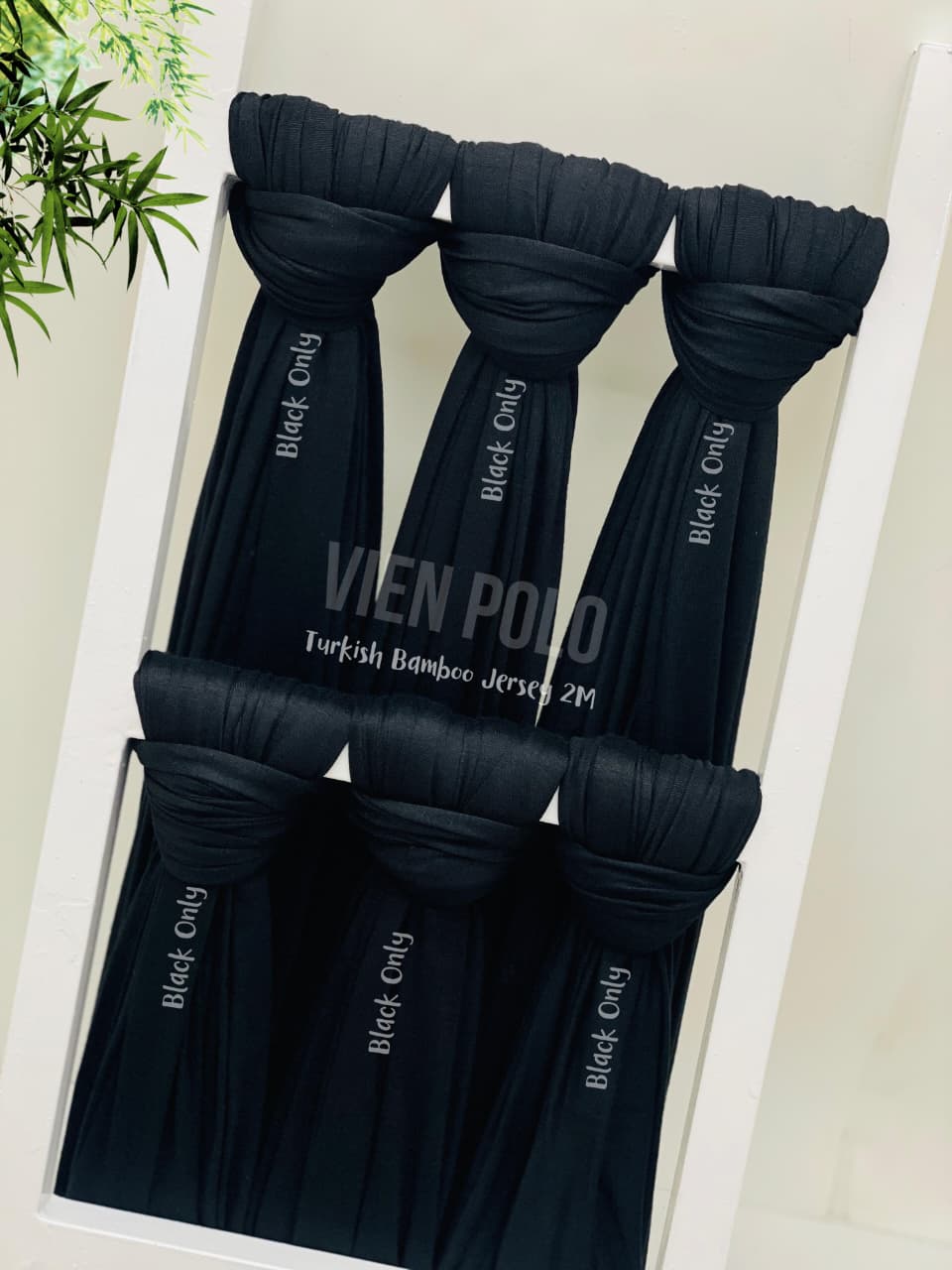 Shop VIEN POLO® Premium Turkish Black Bamboo Jersey Hijab at ANAYAH HIJABS. Soft, breathable, elegant hijab with fast online delivery across India.
